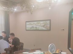 -绿草地·湘菜(喜盈门店)