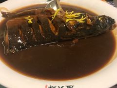 -卢大鲜鱼头捞饭(美利广场店)
