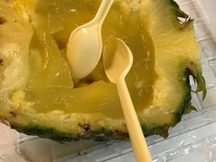 -志龙皇冠吃货椰子铺