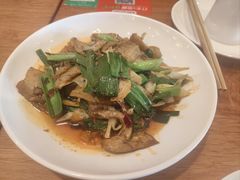 -彧玖食坊·川式砂锅酒馆(成山路店)