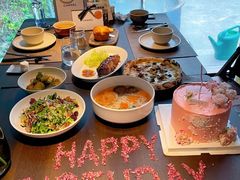 -九月里.自由花园餐厅