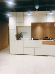 -CARR SALON
