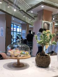 -一東造型烫发染发