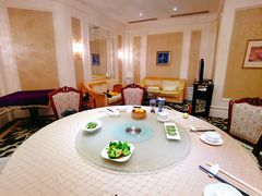 -茂名熹龙国际大酒店(人民广场高铁站店)