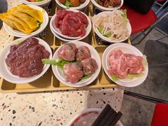-红九格老火锅(三峡广场店)