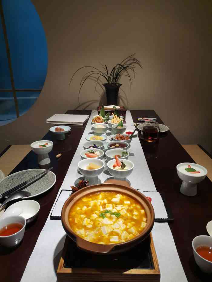 隐庐·私飨-"不是所有的人都能知道时光的涵意不是所有.