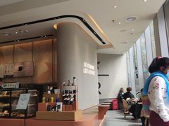 -星巴克臻选(上海淮海百盛购物中心店)