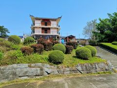 -湖光岩风景区