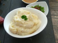 -HIGH FIVE哈福手工汉堡(桂林路店)