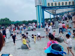 -季高兔窝窝亲子园(上海薰衣草公园店)