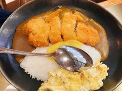 咖喱厚切猪排滑蛋饭-三上料理(西湖文化广场店)