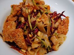 -宽鲜锅贴家常菜(永旺东部购物中心香港中路店)