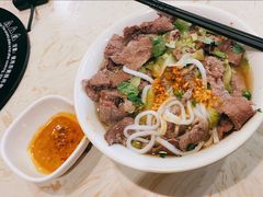 -粤潮牛肉火锅店(江南大道店)