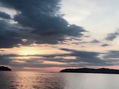 -Sunset Bar(丹绒亚路香格里拉店)