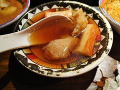 -老牌坊云南鱼豆花火锅(哈西万达店)