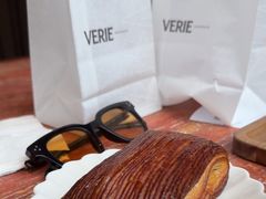 -VERIE BAKEHOUSE