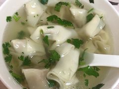 骨头汤-周震馄饨