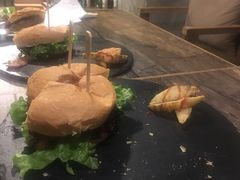 -HIGH FIVE哈福手工汉堡(桂林路店)