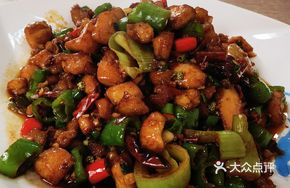 Double Pepper Stir-Fried Chicken