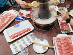 -楼外楼大刀肉传统火锅居(幸福街店)