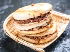 肉夹馍-洞子口张老二凉粉(文殊院店)