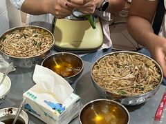 -正宗杨记普洱酸醋米线(总店)