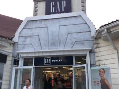 -GAP(王府井奥莱·香江小镇店)