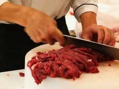 现切鲜嫩牛肉-为什么牛潮汕牛肉火锅(中信广场店)