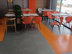 -华莱士·全鸡汉堡(济南大明湖店)