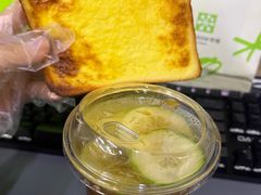 -奈雪的茶(M+世纪都会广场店)