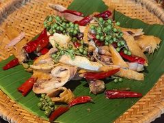 -李子坝梁山鸡(李子坝大鸡哥店)