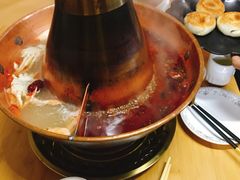 -果松木炭酸菜铜火锅·外婆参鸡汤