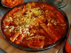海鲜芝士炒年糕-MI WU FACTORY米屋美食工厂餐厅(绿地店)