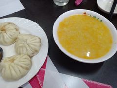 -小胖包子王(定安路店)