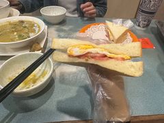 -金沙湾茶餐厅(万科公园金街店)