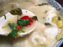 鹿桃酸菜鱼-大树餐厅(益田假日店)