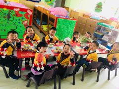 -五彩童年幼儿园