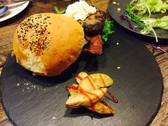 -HIGH FIVE哈福手工汉堡(桂林路店)