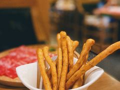 招牌手工油条-捞三国火锅(吾悦广场店)