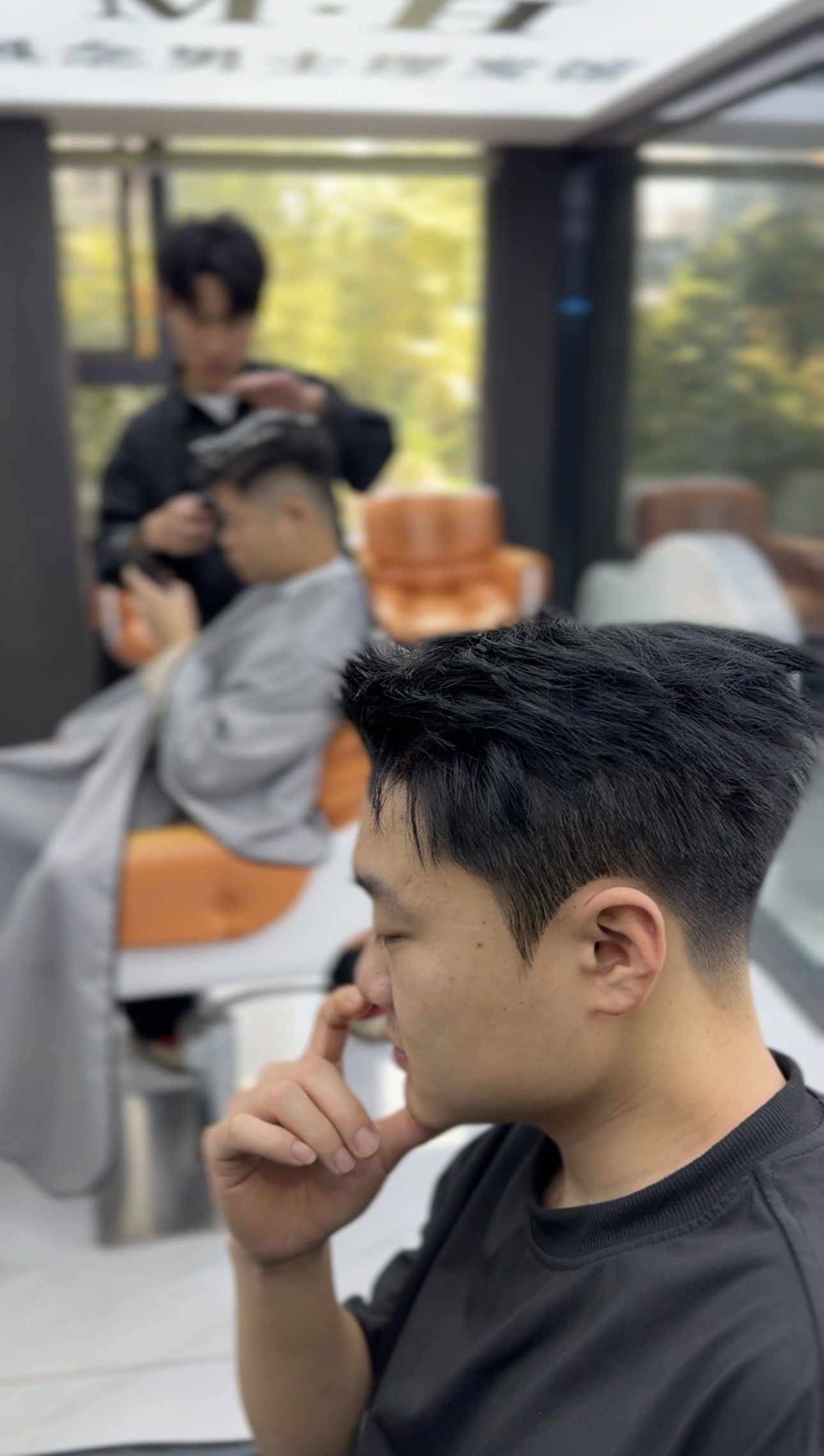 修剪新男士发型