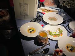 -弦月窗LUNETTE BY AMANDA(复兴路店)