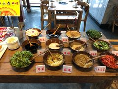 -袁记串串香(梁家巷店)