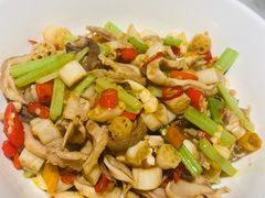 -费大厨辣椒炒肉(高铁吾悦广场店)