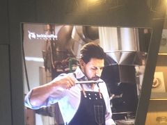 -瑞幸咖啡(杭州绿地中央店)