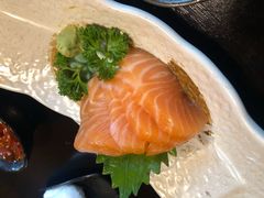 三文鱼刺身-春草居酒屋·晴子の店