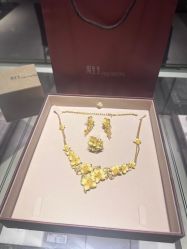 -周生生Chow Sang Sang(苏州美罗高新店)