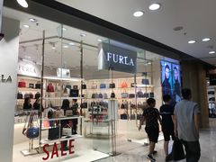 -东荟城名店仓