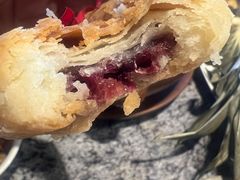-彩云天云南餐厅