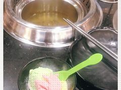 -钱小主·自助回旋烤肉火锅餐厅(东方新天地店)