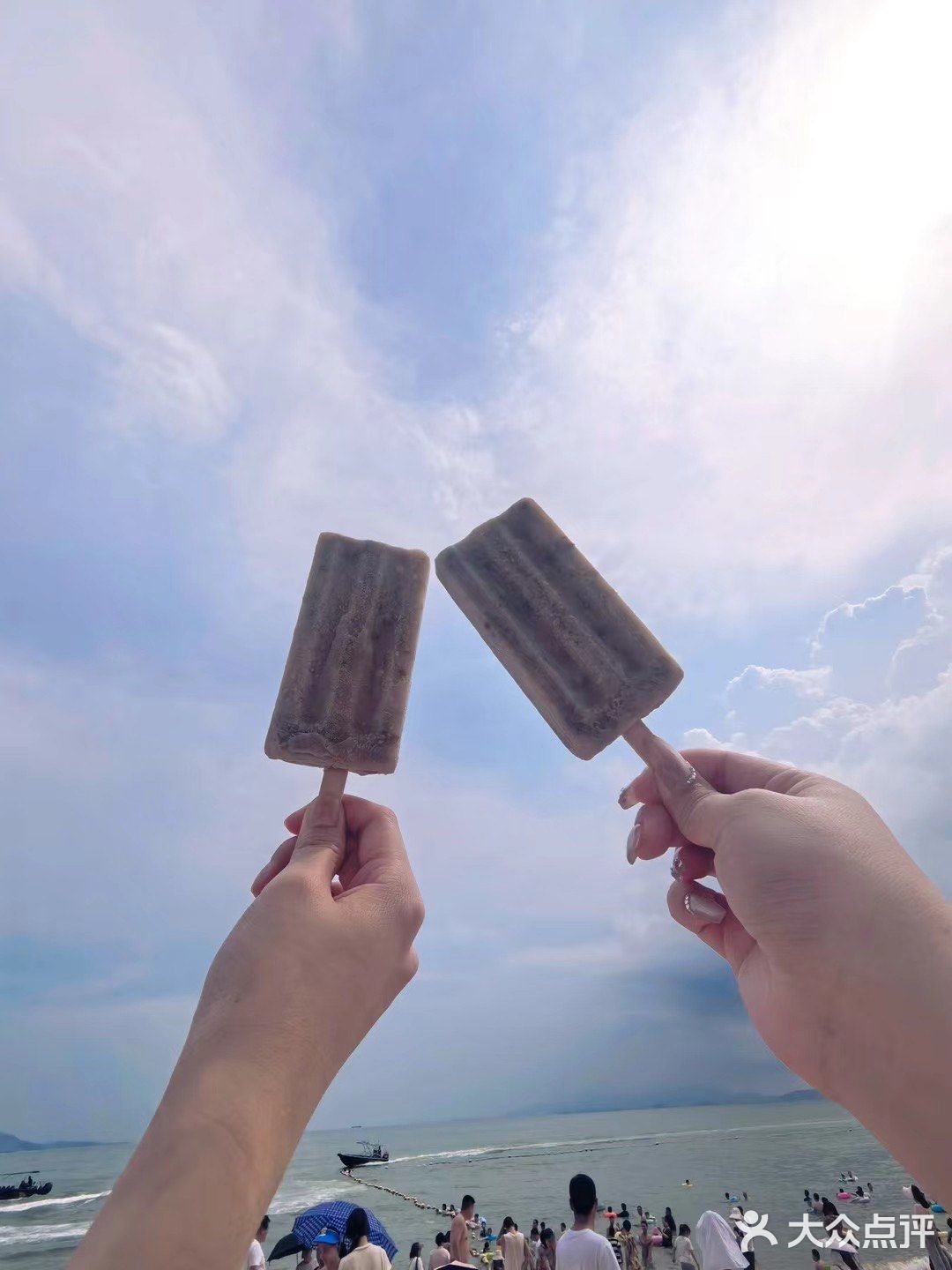 天气热，来根清凉雪糕